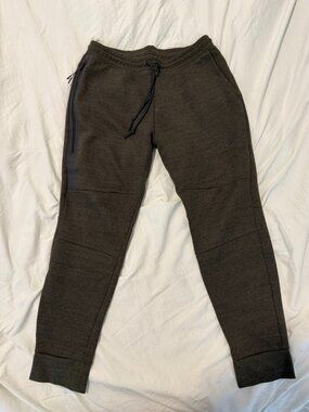 Nike Tech Fleece Olive Large